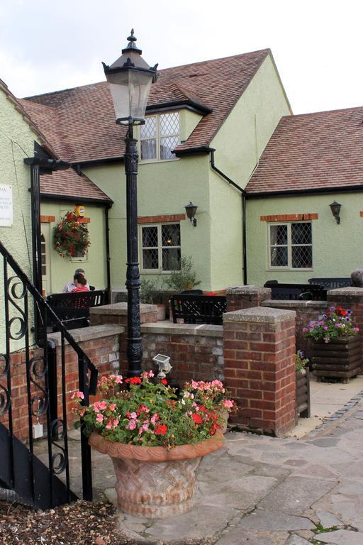 The Green Man Stanford Southill 외부 사진